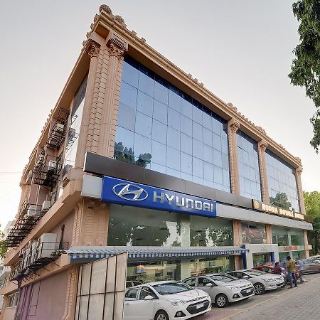 Rudra Royale Hotel Ahmedabad Exteriör bild